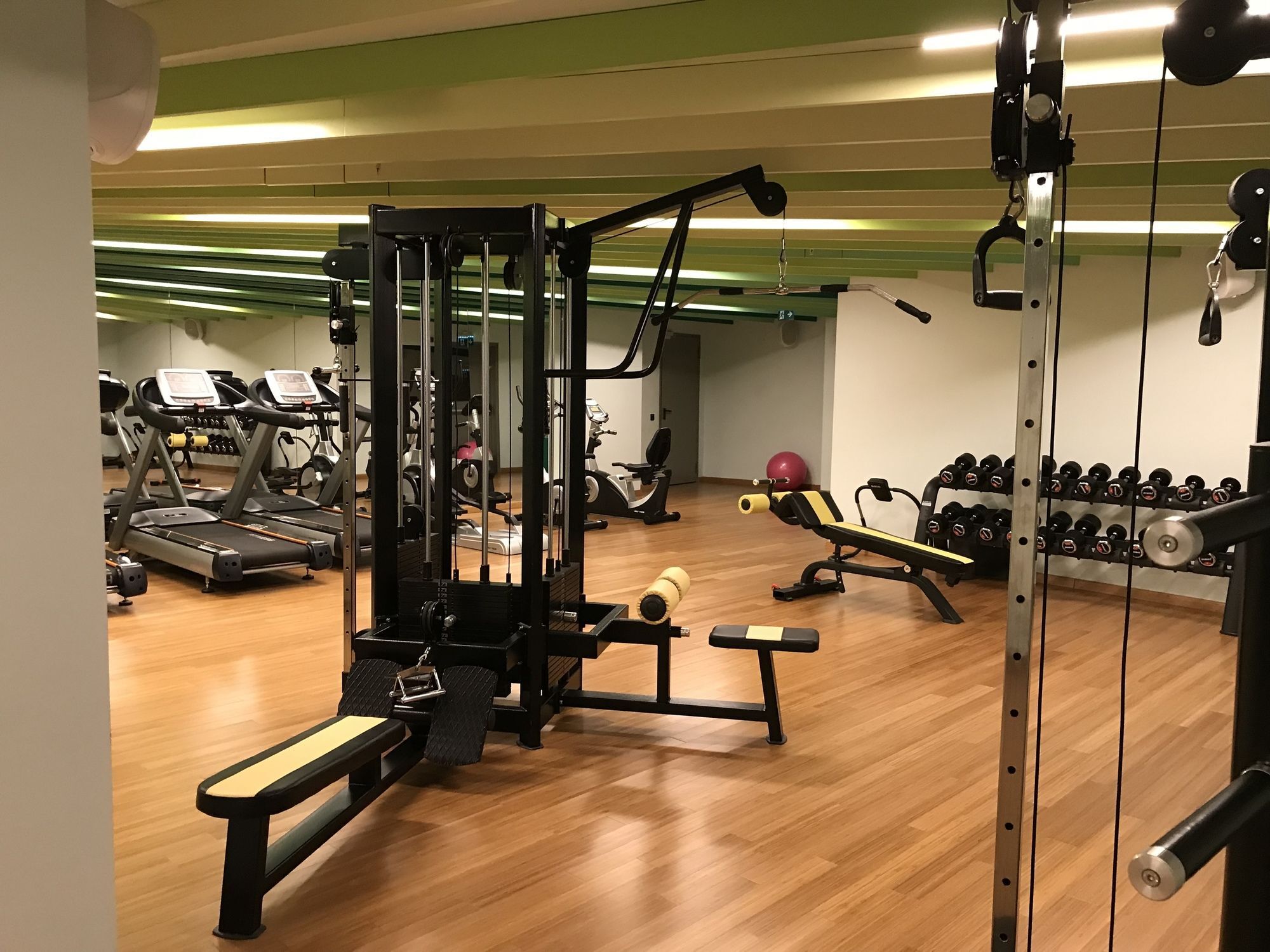 Merter Suites Istanbul Exteriör bild